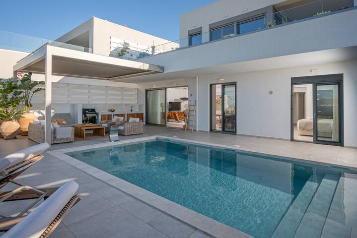 AmphiMatrion,Minos 1 with private pool and SeaView
