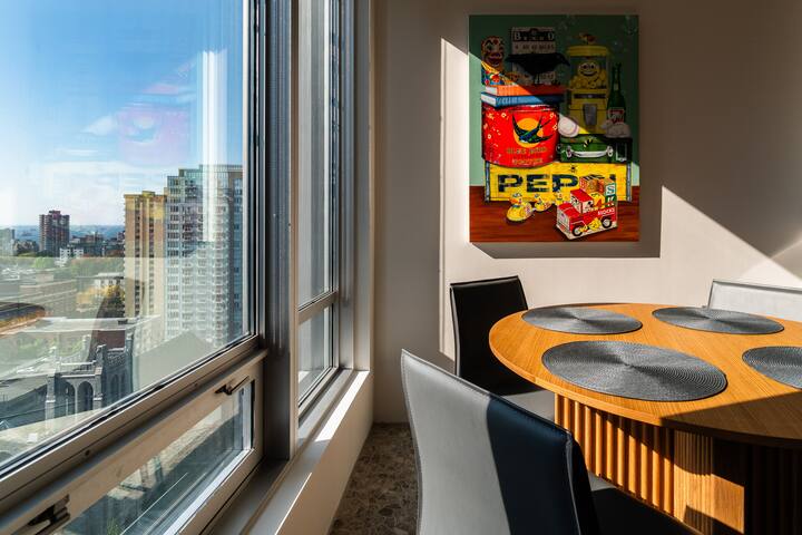 Central Downtown Location + Art + Design + View gallery image 5