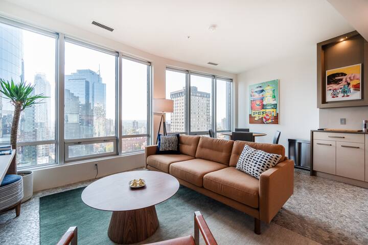 Central Downtown Location + Art + Design + View gallery image 2