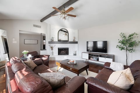 Homestead Haven - 3BR 2BA+Yard!