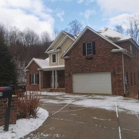 Update: Luxury Estate in Asheville gallery image 2