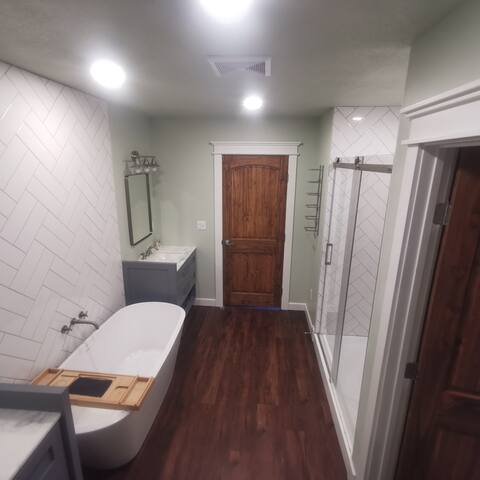 Update: Luxury Estate in Asheville gallery image 3