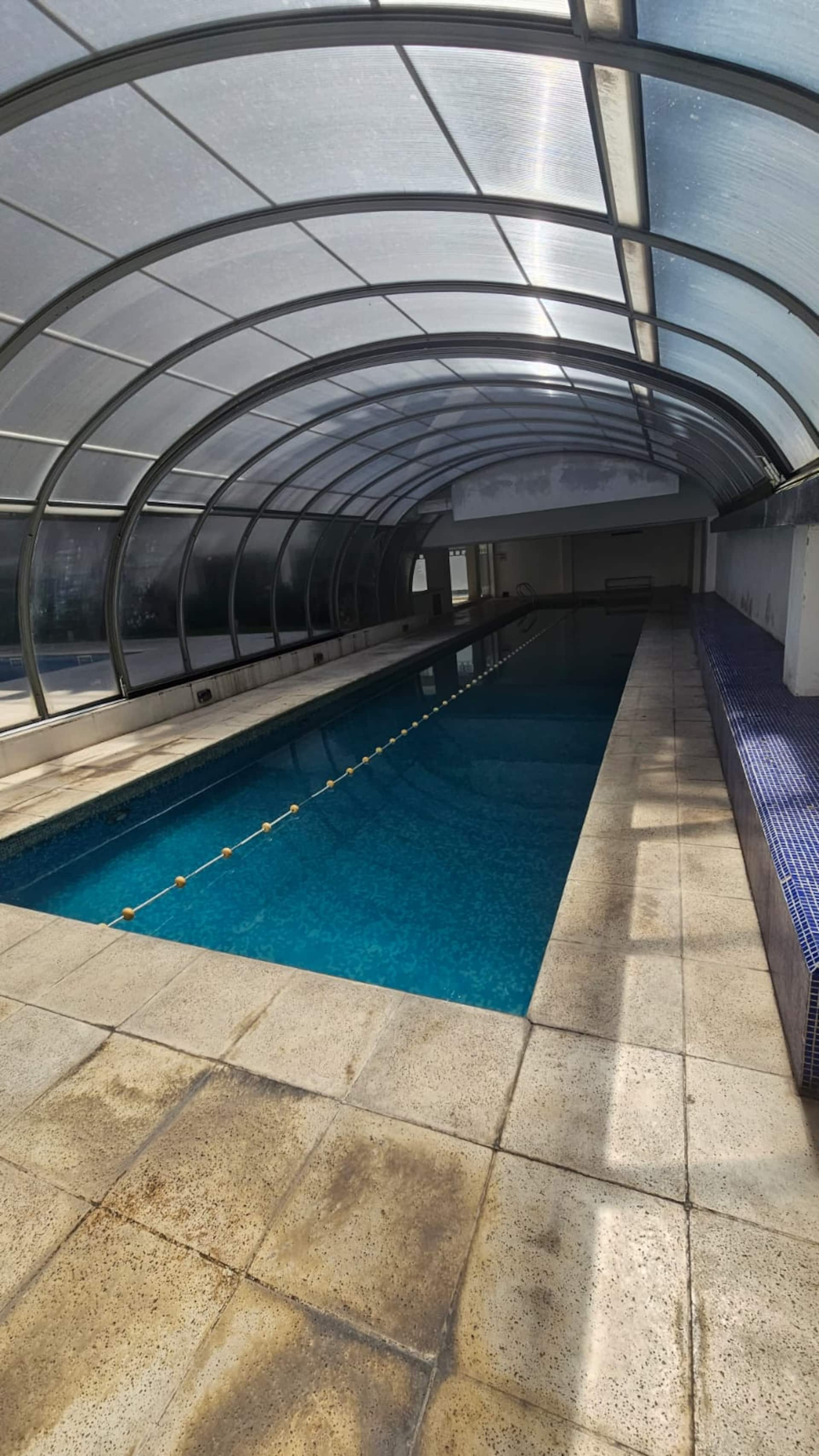 2 rooms, exclusive building