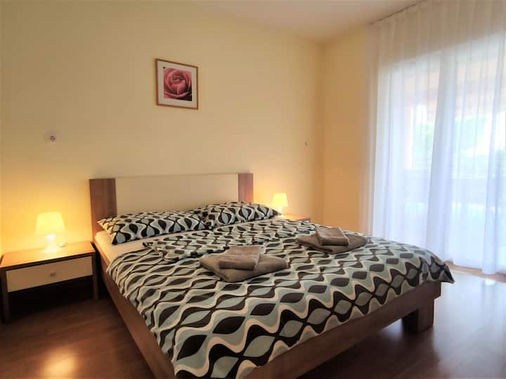 საძინებელი 1