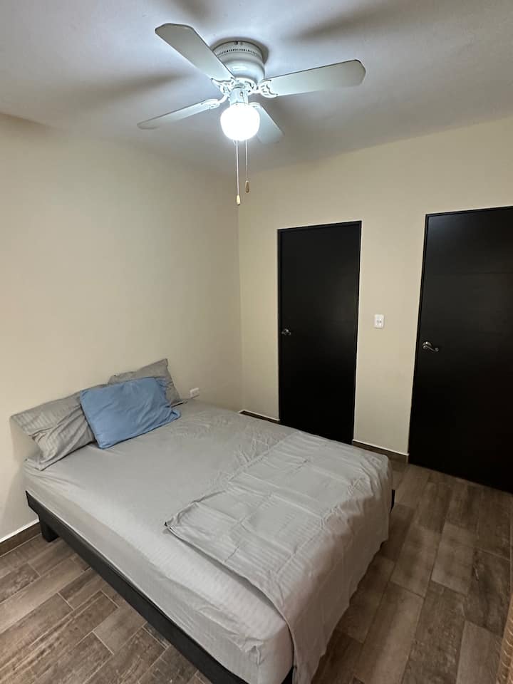 غرفة النوم 1