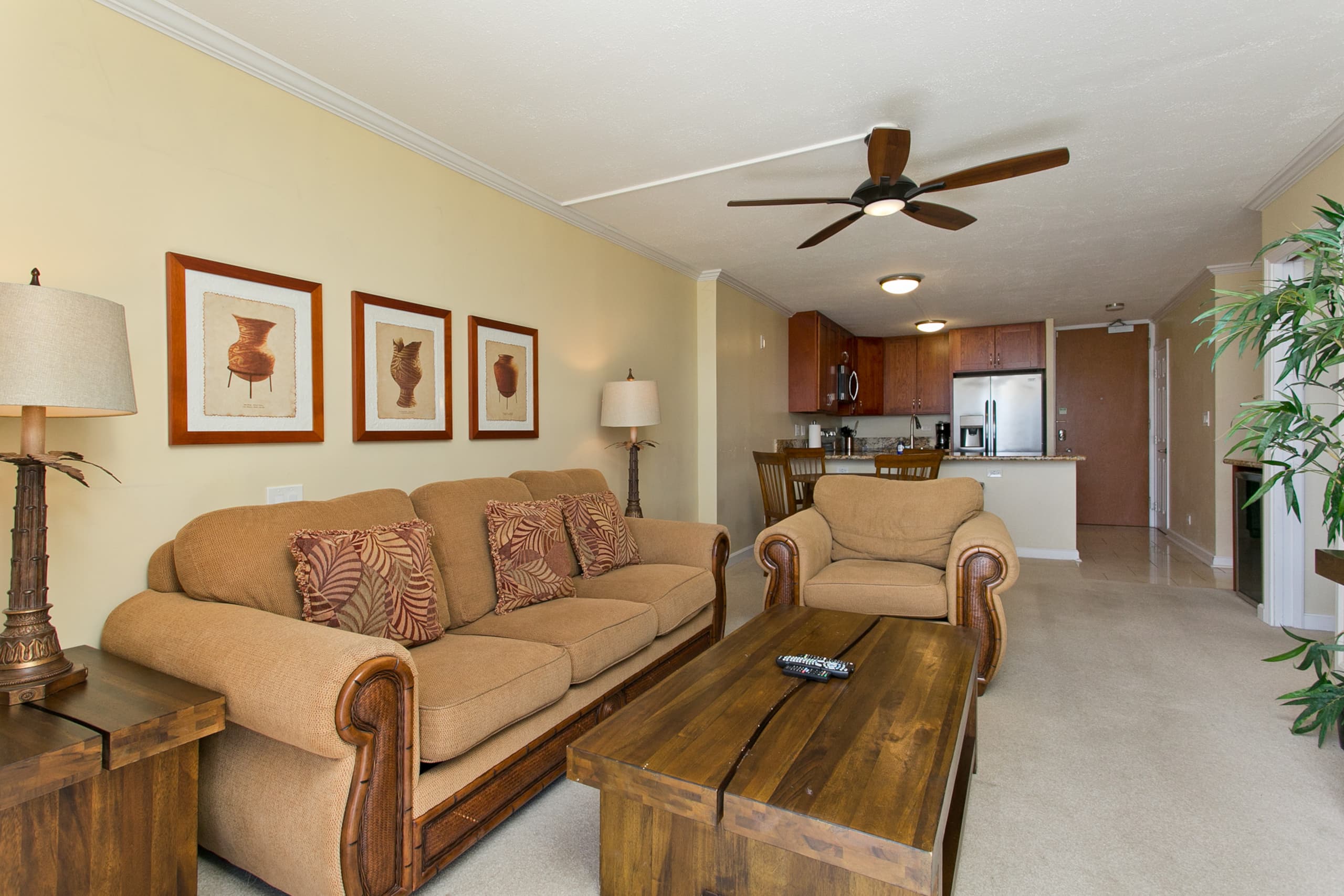 Oceanfront Oasis: Renovated Coastal Retreat - Image 3
