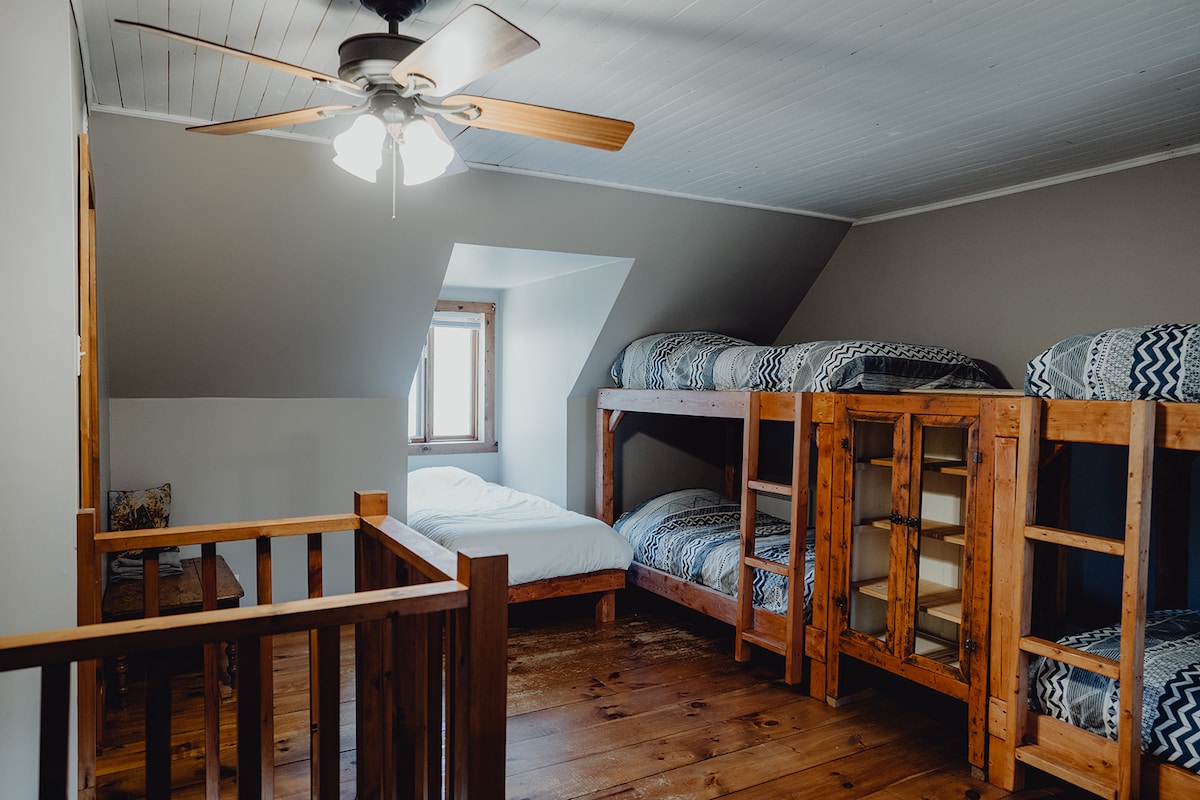 საძინებელი 4