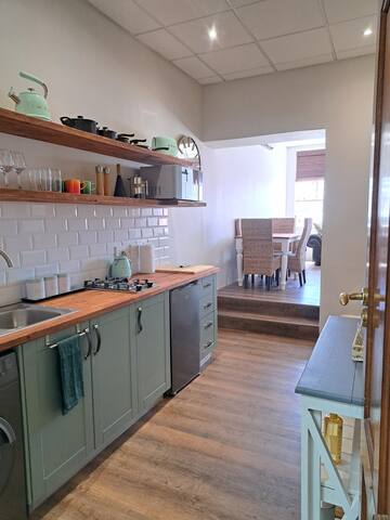 The Fat Expat Pty Ltd managed Airbnb listing 1