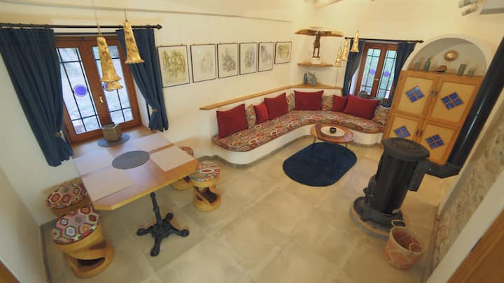 House Of Cheiron - Unique Holiday Home With Pool - Greece