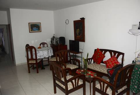 Top Airbnb: RD-Comfy Home ideal for Paragliding in Roldanillo in Roldanillo