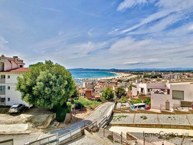 Villa with view & private pool gallery image 2