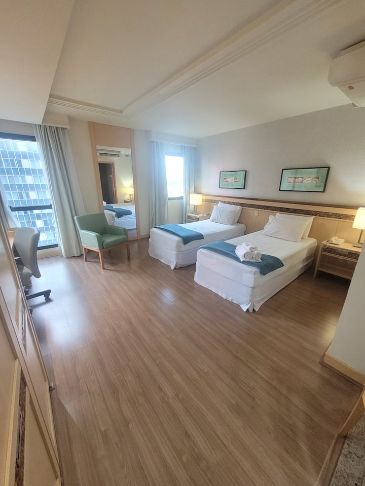 Flat Lets Idea, Shn Quadra 5 + Com Limpeza Diária - Brasilia