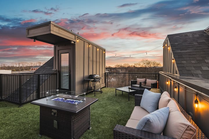 3 Miles to Broadway -Garage, Patio, Walk to Shops