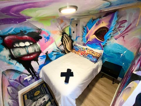 Successful Airbnb property: |Colorful & Cozy Miami Art Canvas| HotTub & Murals in Old San Juan