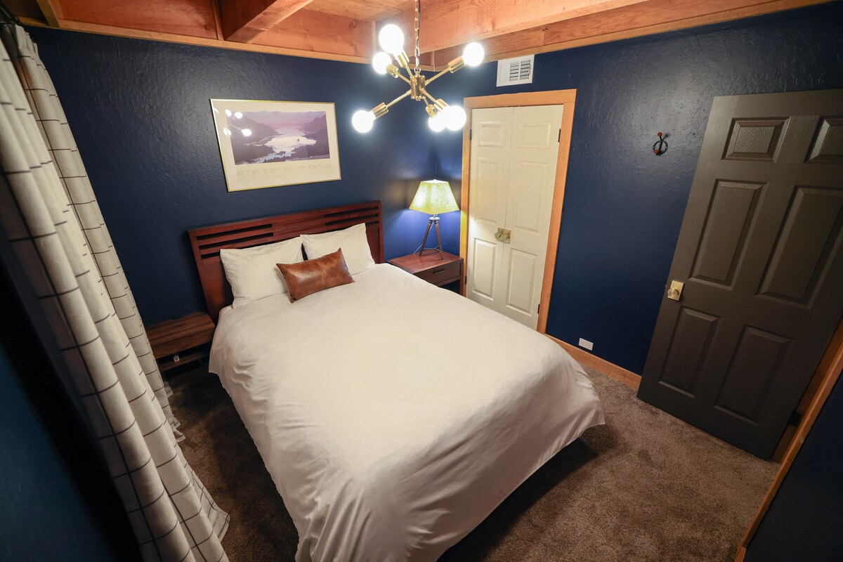 Საძინებელი 2 საწოლით Queen Size