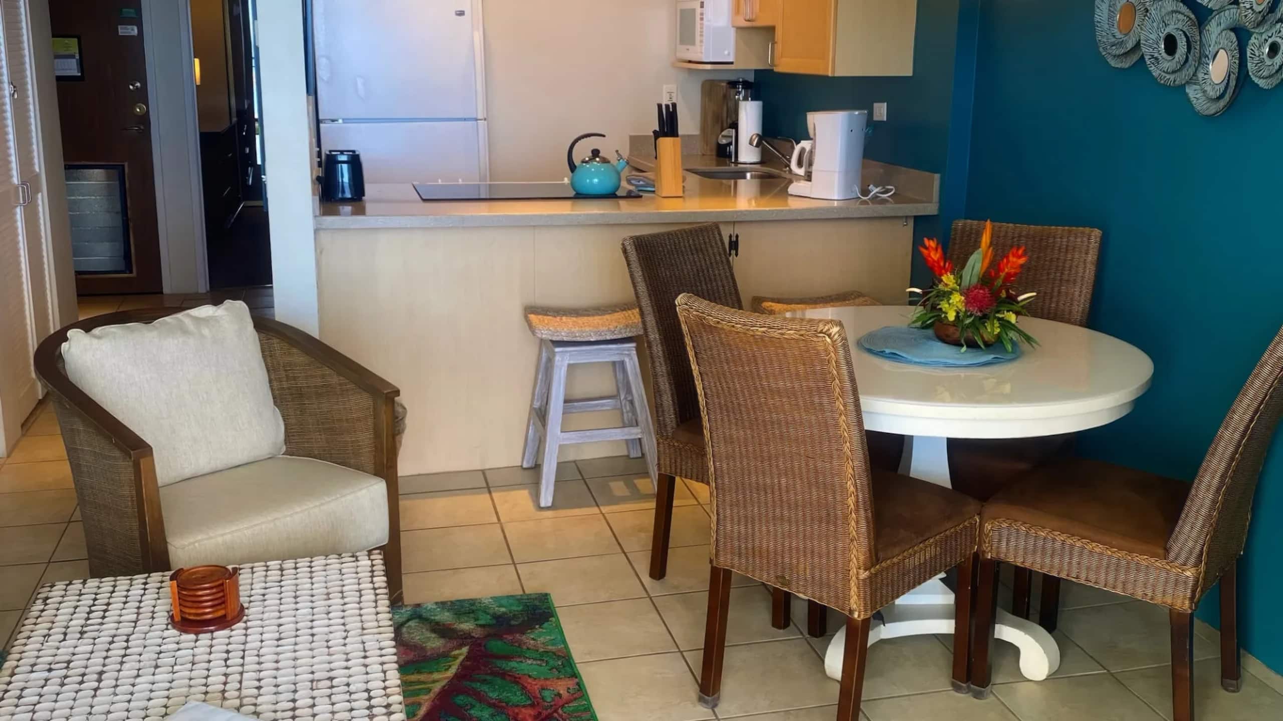 Oceanfront Condo @HI Princess Makaha Pool Hot-tub - Photo 22