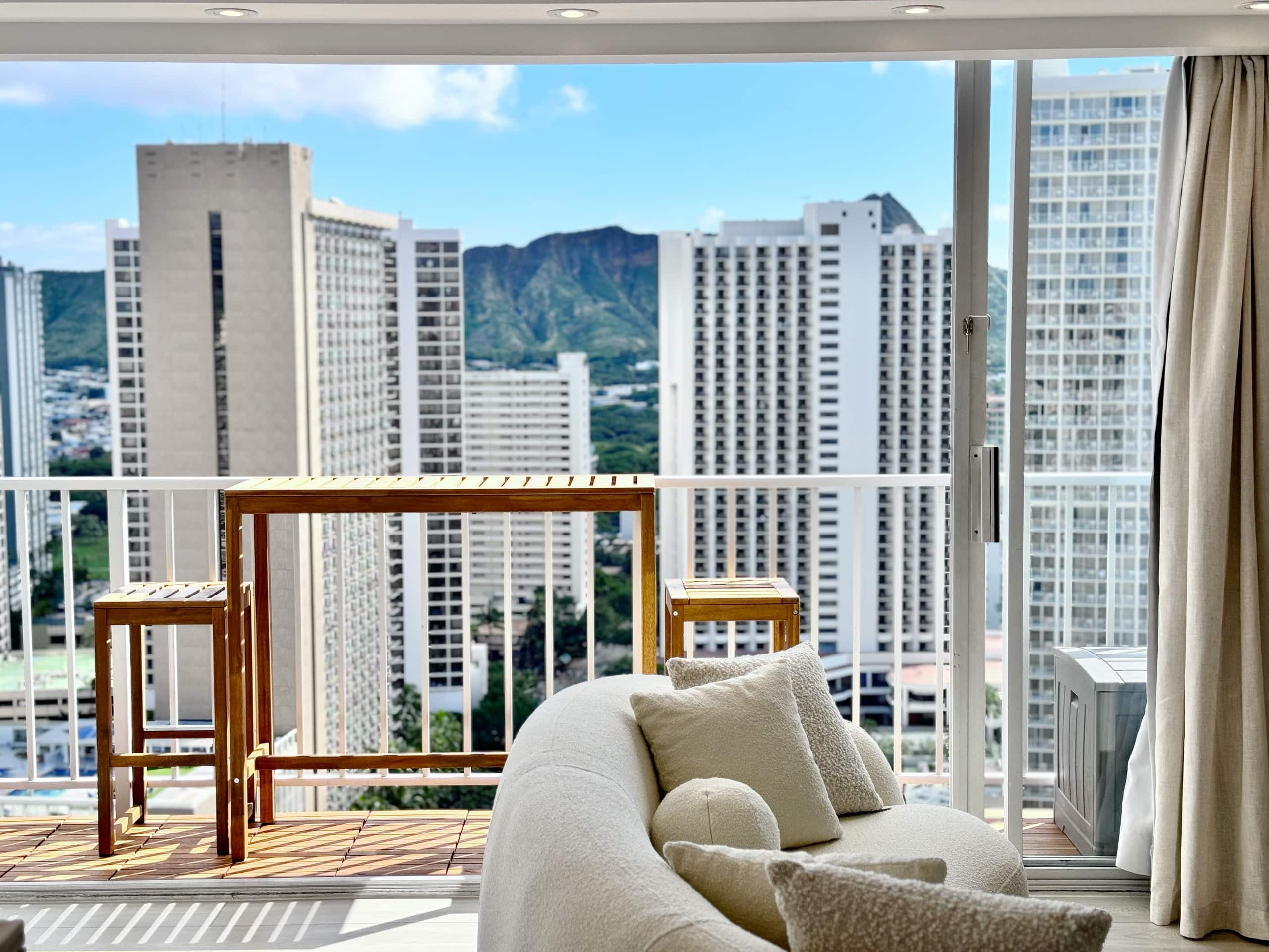 32F-Penthouse Pacific Monarch Studio-Ocean View - Image 4