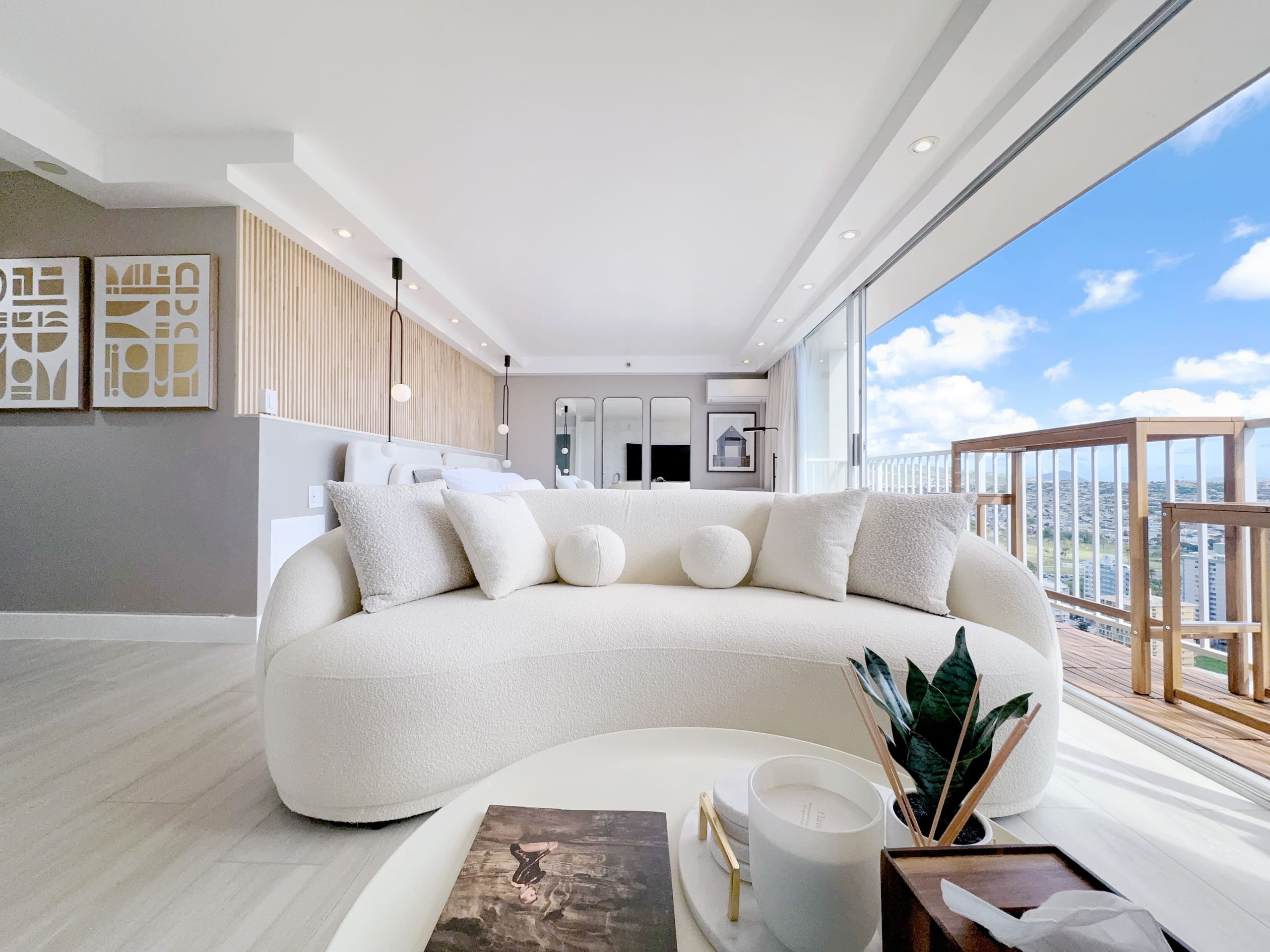 32F-Penthouse Pacific Monarch Studio-Ocean View - Image 3