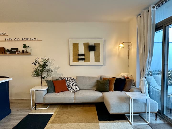 2br Sunnyside To Skyline | Lakeview, Pool, Sauna - Toronto