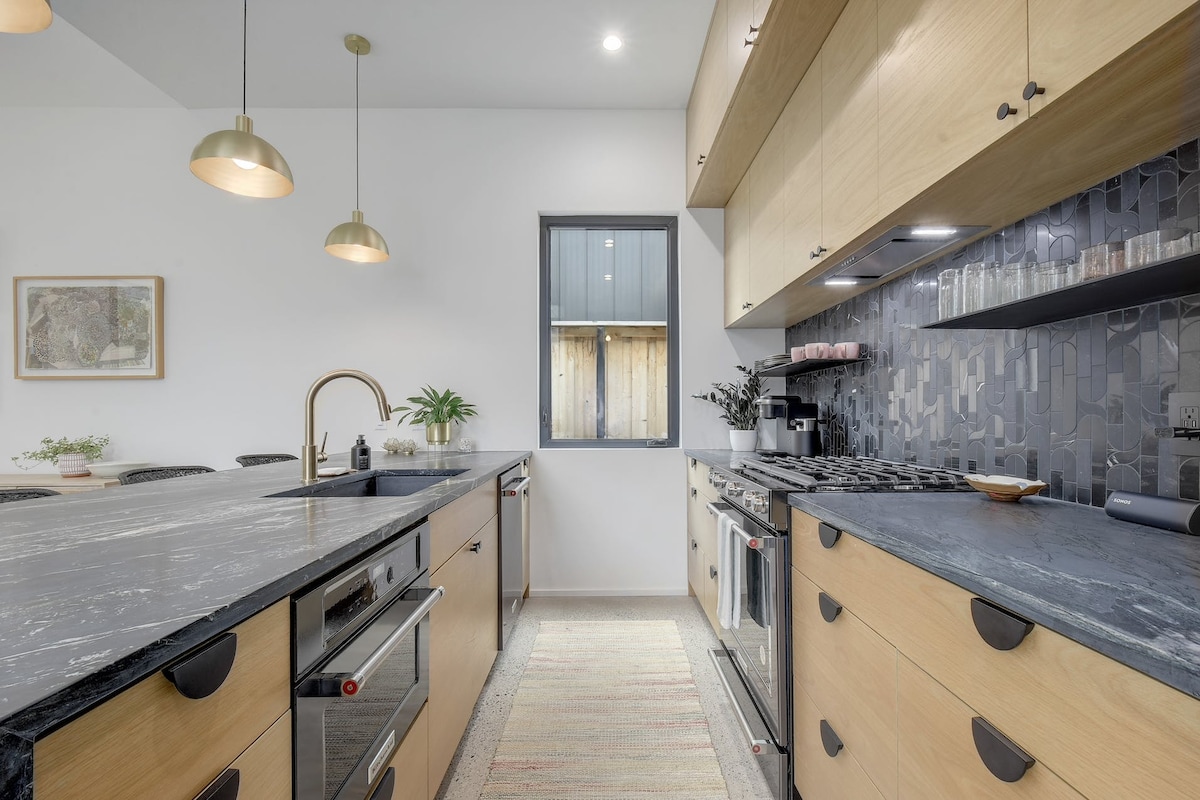 Cozy Serene and Spacious 2BR Retreat
