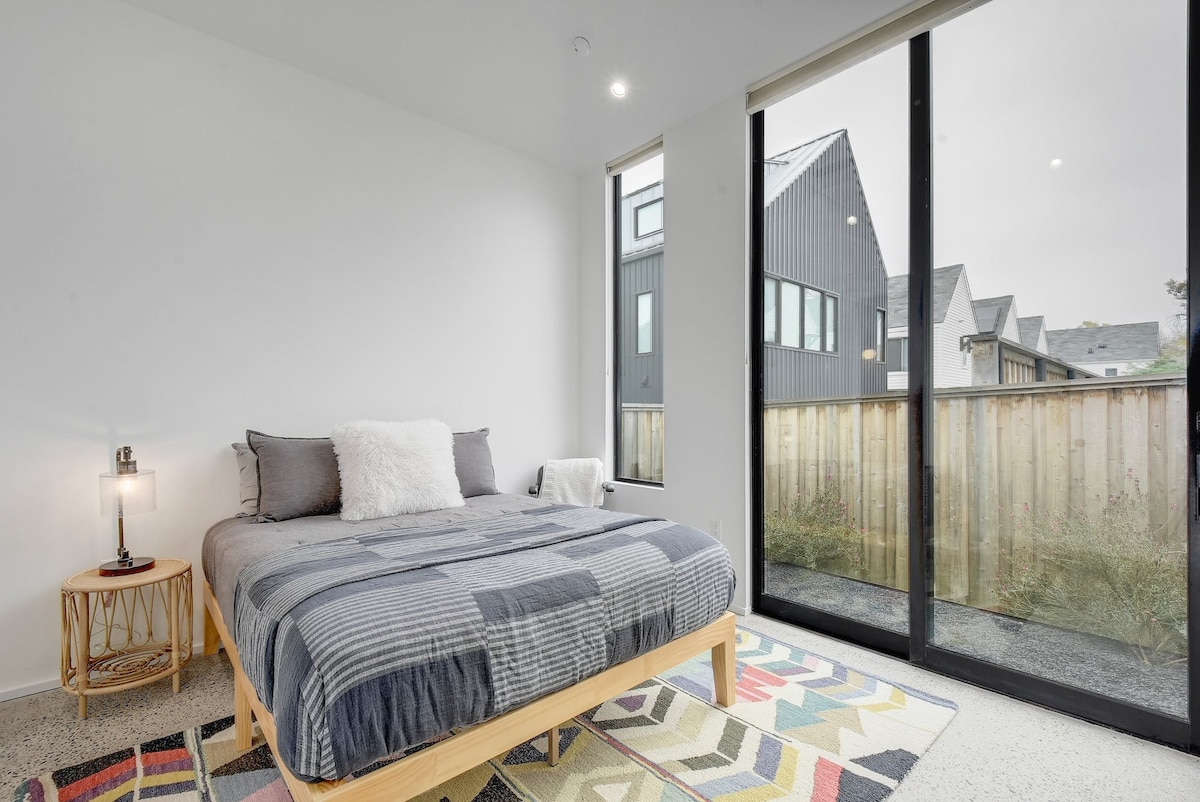Cozy Serene and Spacious 2BR Retreat
