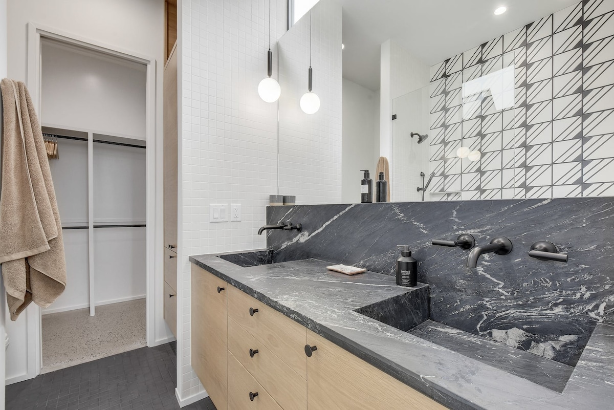 Cozy Serene and Spacious 2BR Retreat