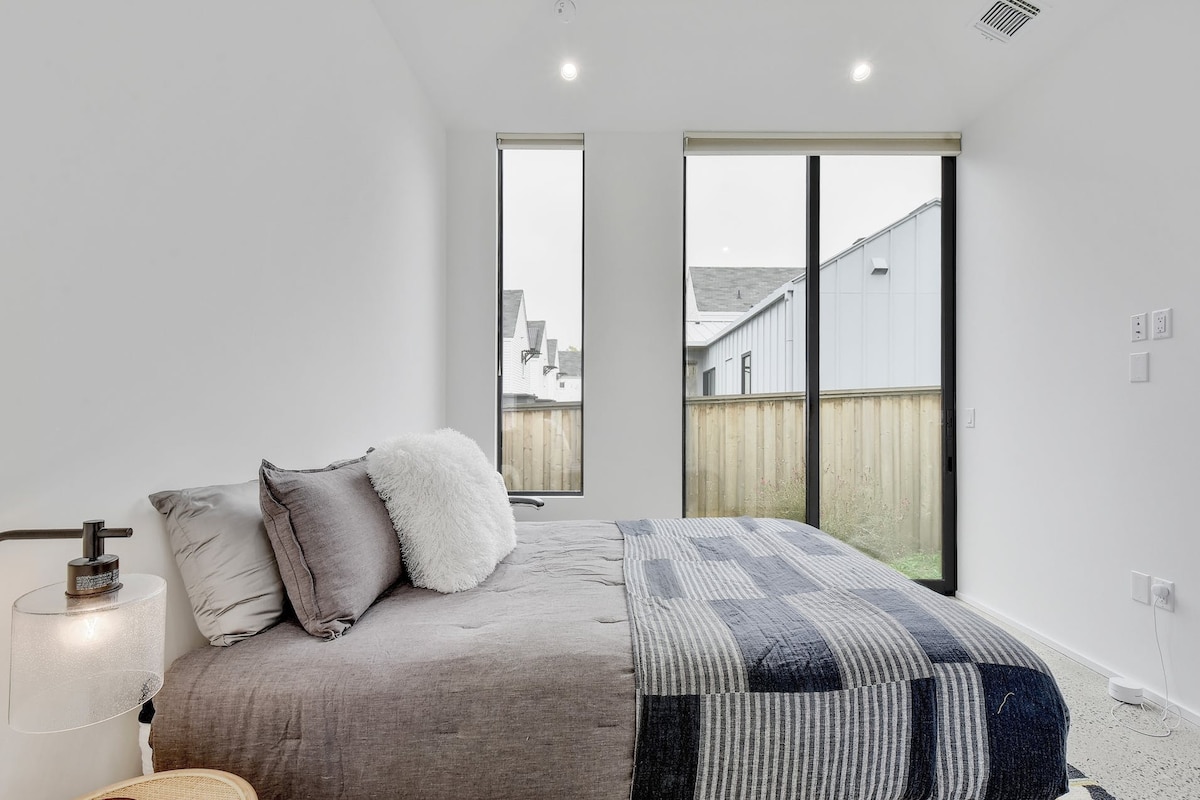 Cozy Serene and Spacious 2BR Retreat