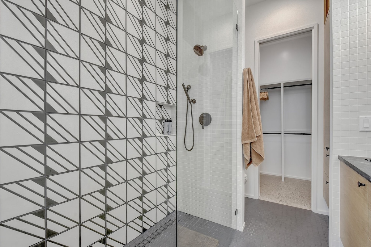 Cozy Serene and Spacious 2BR Retreat