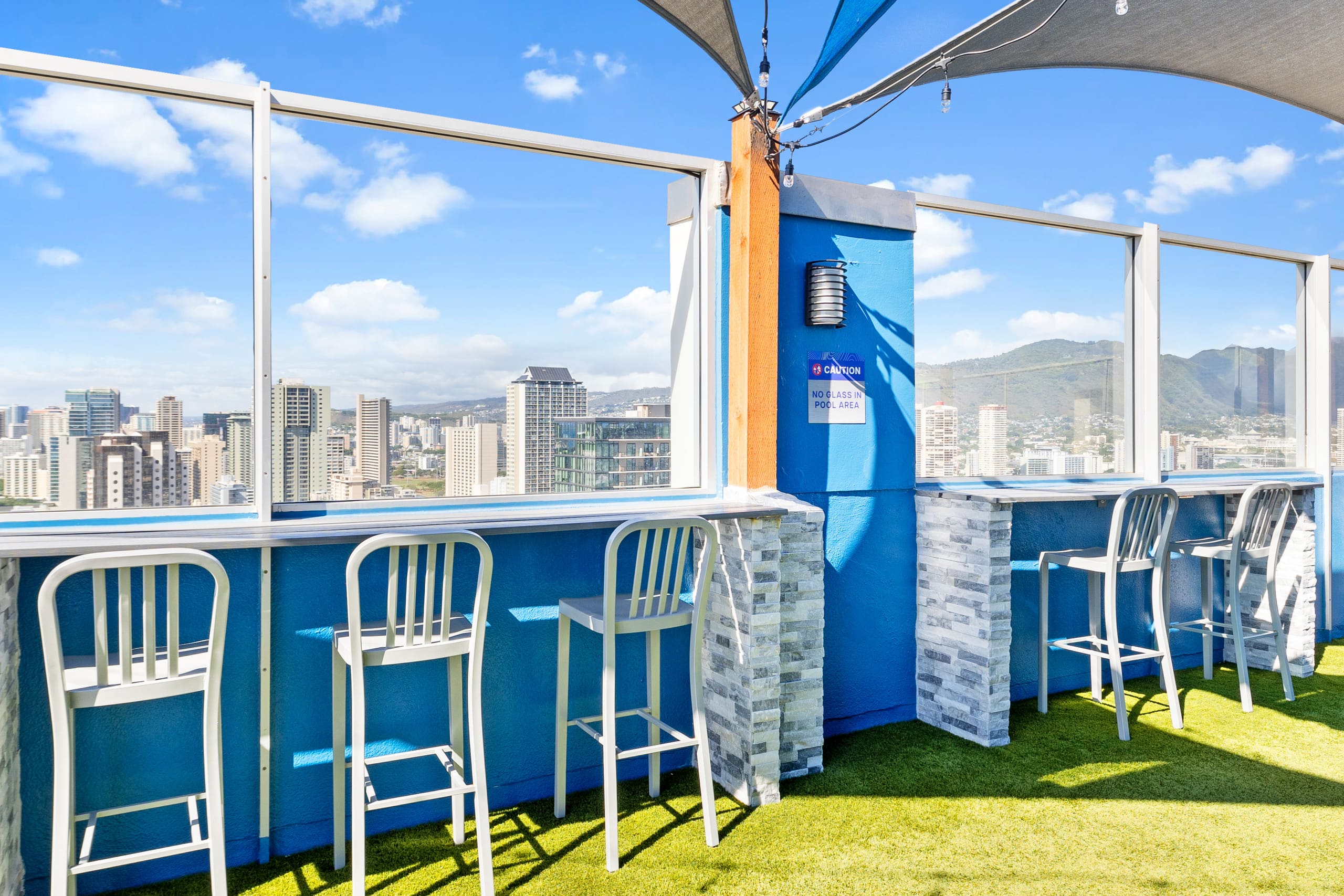 Condo in Honolulu · ★4.82 · Studio · 1 bed · 1 private bath - Image 33