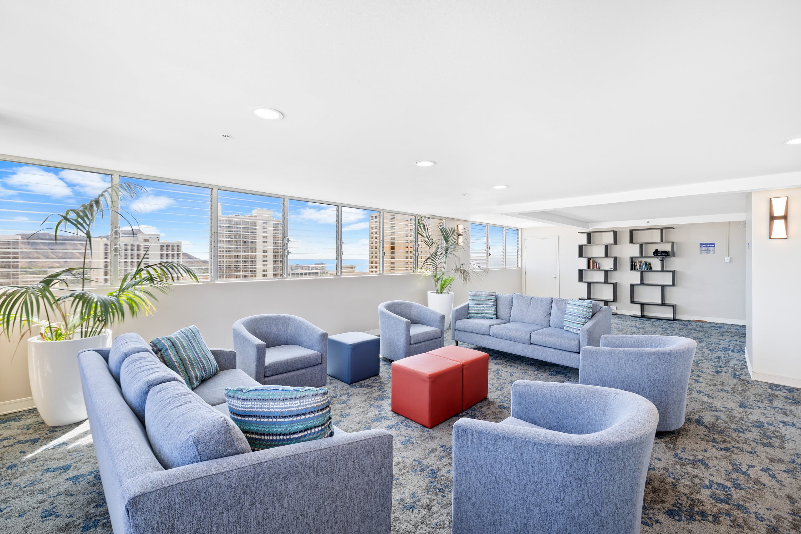 Condo in Honolulu · ★4.82 · Studio · 1 bed · 1 private bath - Image 37