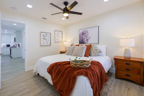 Historic Roseville Retreat with Hot Tub
