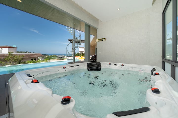 Jacuzzi with a view