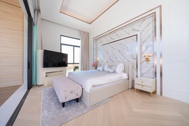 Bedroom with seating area