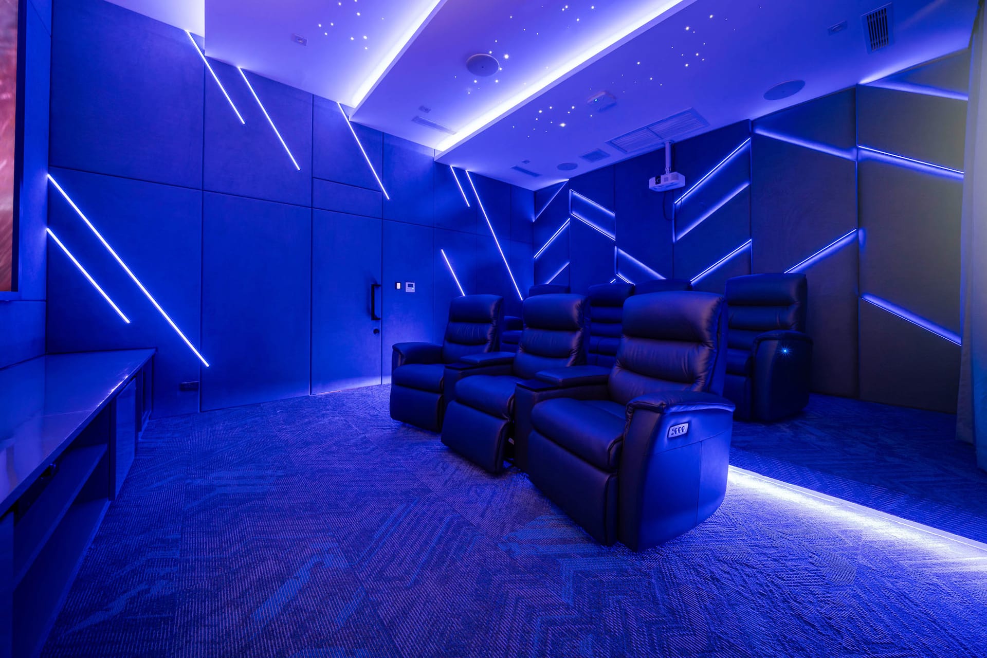 Private cinema