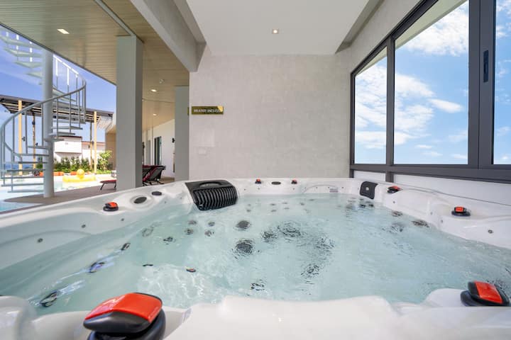 Heated jacuzzi