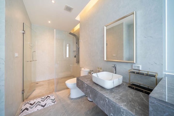 Double vanity