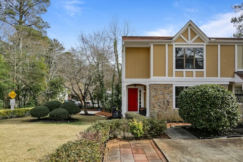 STR Park A Luxury Home @Battery