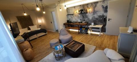 Apartment with kitchen in the middle of the forest, near A39 & Bosch