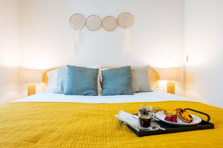 Lisbon Angel 222: Chic 3-BDR Gem – Brand New! gallery image 5