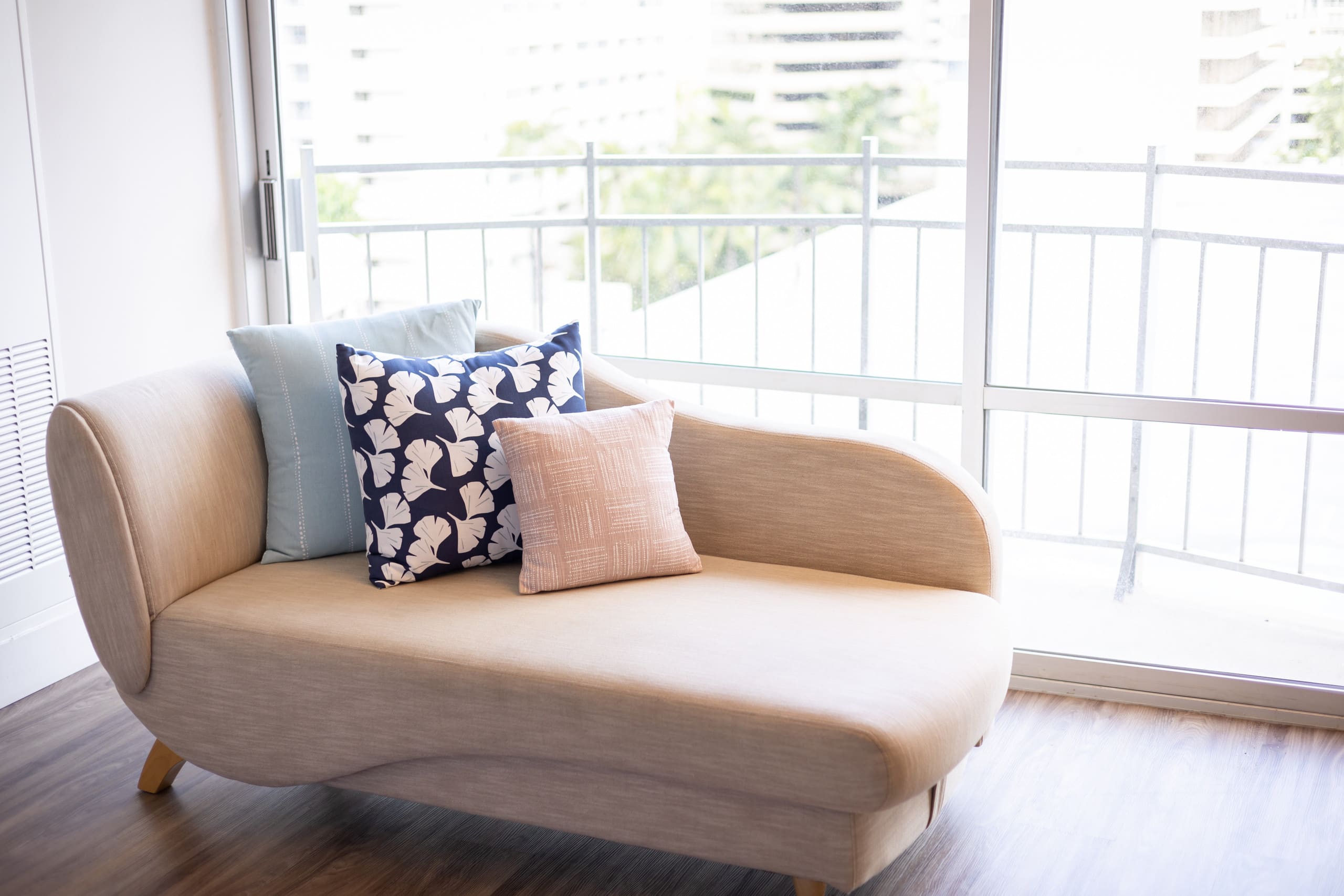 Condo in Honolulu · ★4.84 · Studio · 1 bed · 1 private bath - Image 2