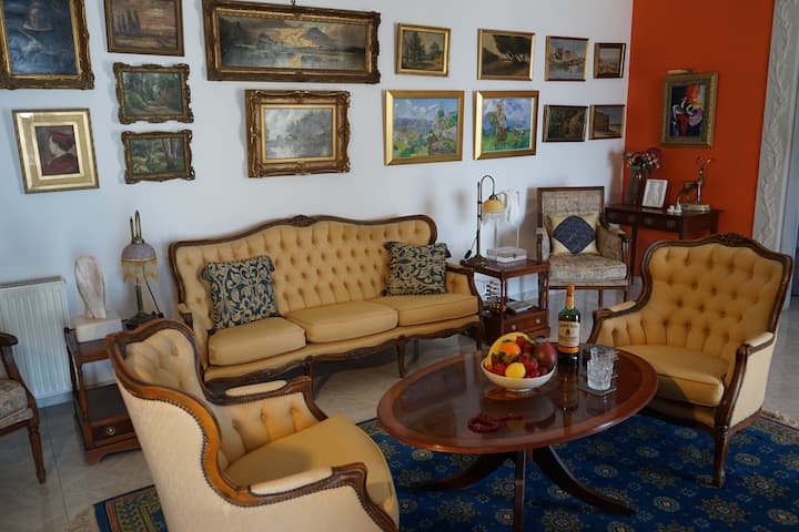 The Doctor's House On Paros - Paros