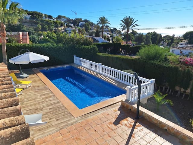 Entire home with 3 bedrooms in moraira - Chalet en la costa de Benissa