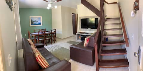 Top Airbnb: House with pool near Bosque beach em Rio Das Ostras