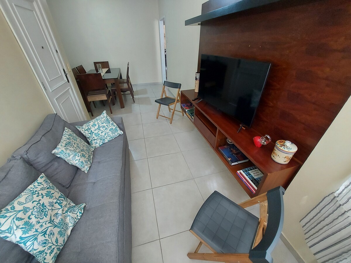 Successful Airbnb property: Apartment in Tijuca, quiet space! in Tijuca