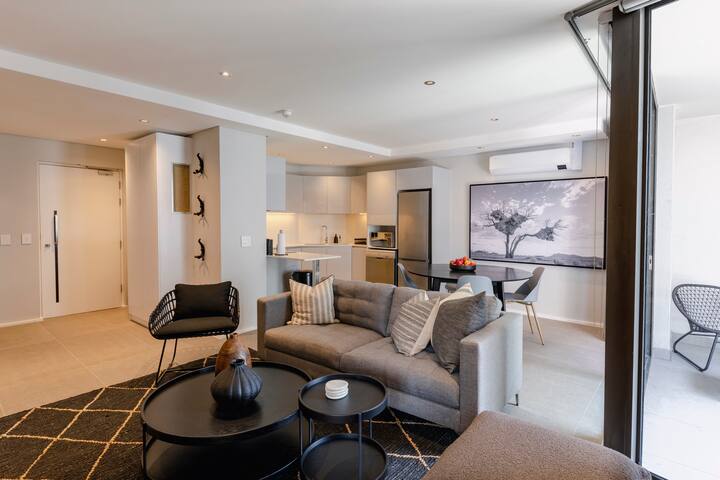 Vibrant Living in the heart of Sea Point (Apt 506) gallery image 4