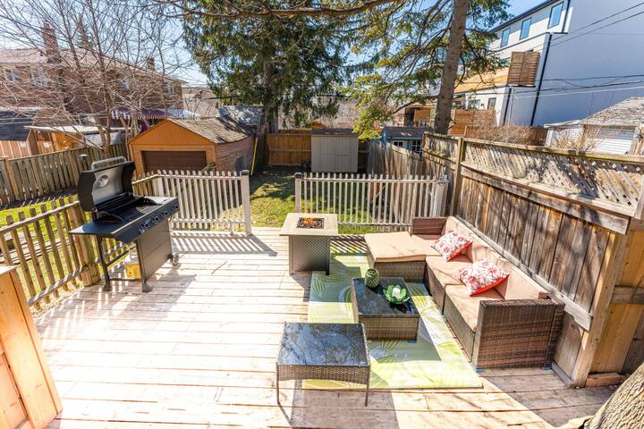 Mid-Town House near Yorkdale gallery image 3