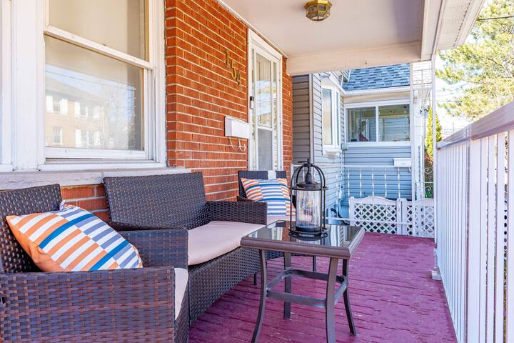 Mid-Town House near Yorkdale gallery image 4