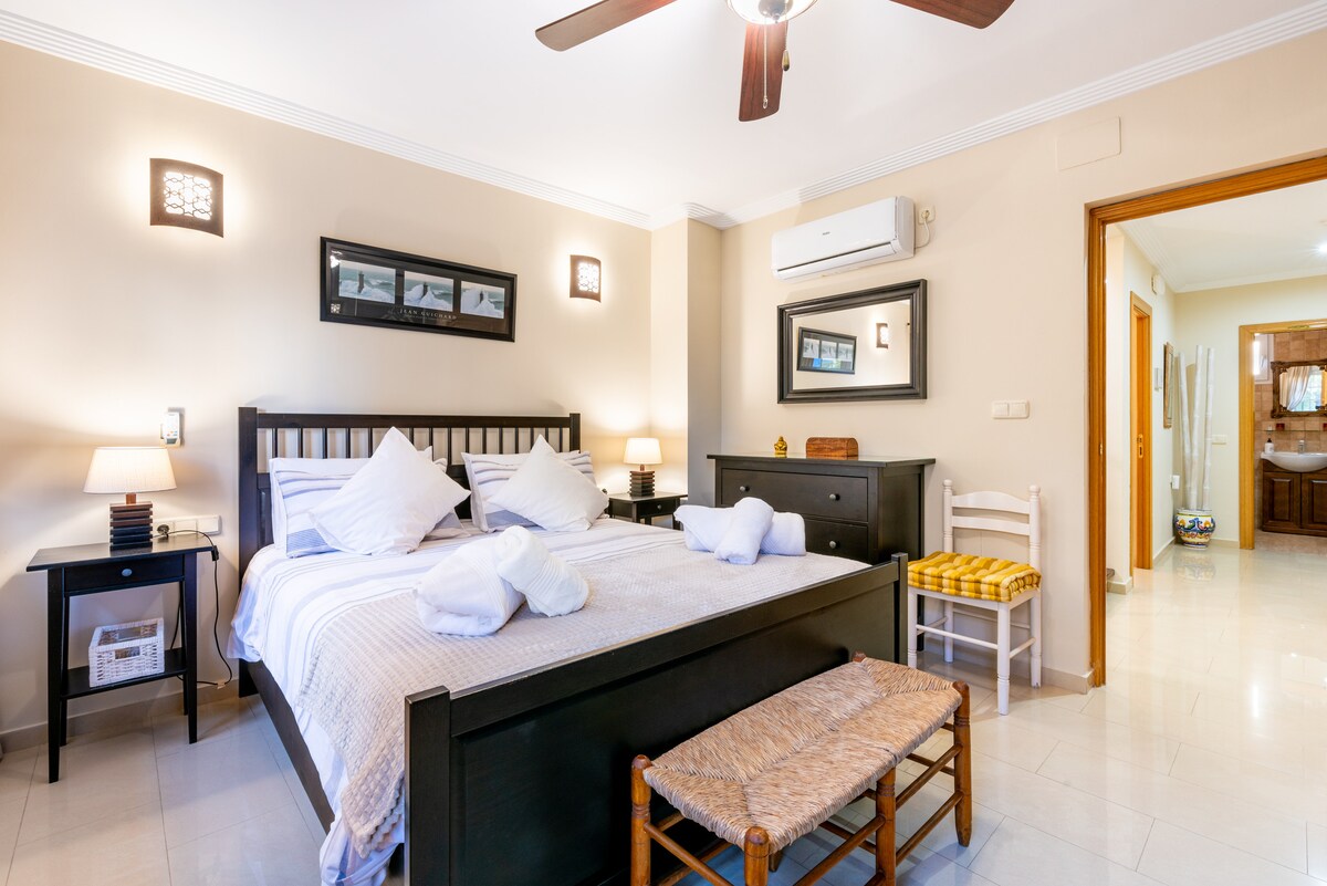 Dhomë gjumi me një KREVAT 160X200.