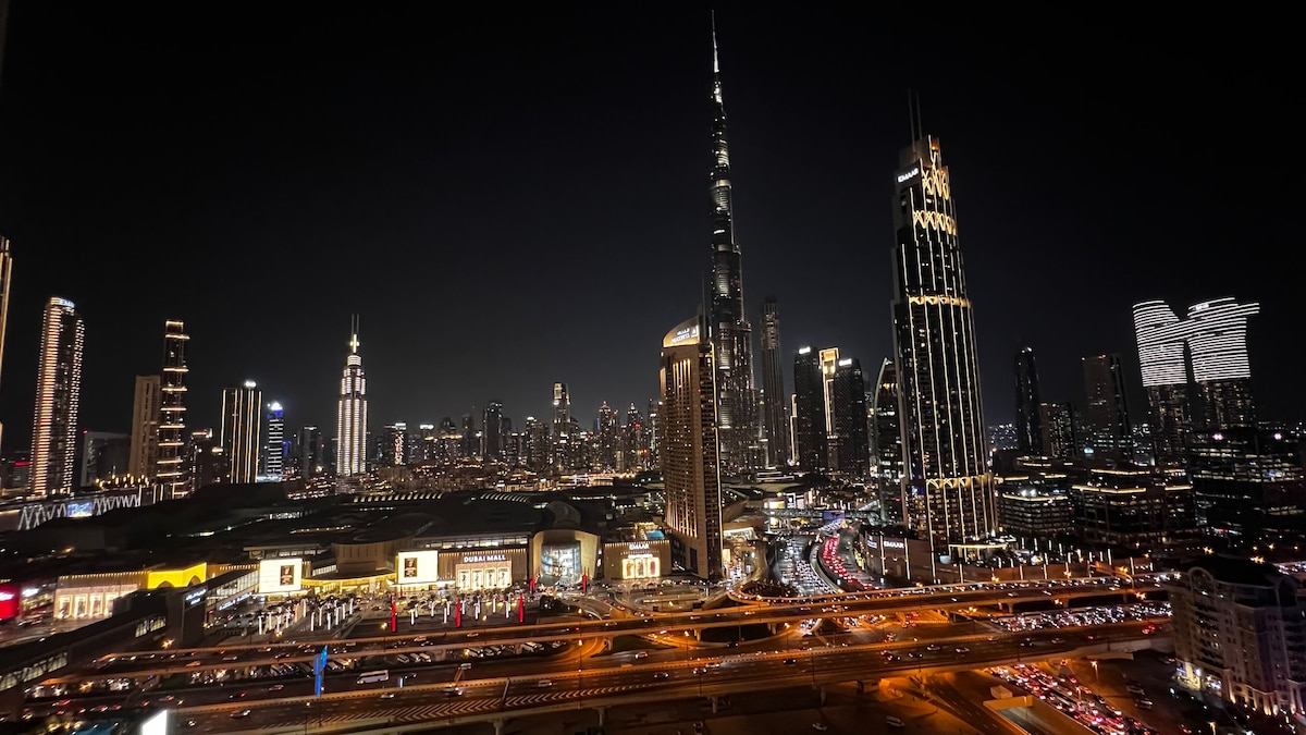 2 Bedroom Furnished Apartment with Burj Khalifa View | Downtown Views II 4
