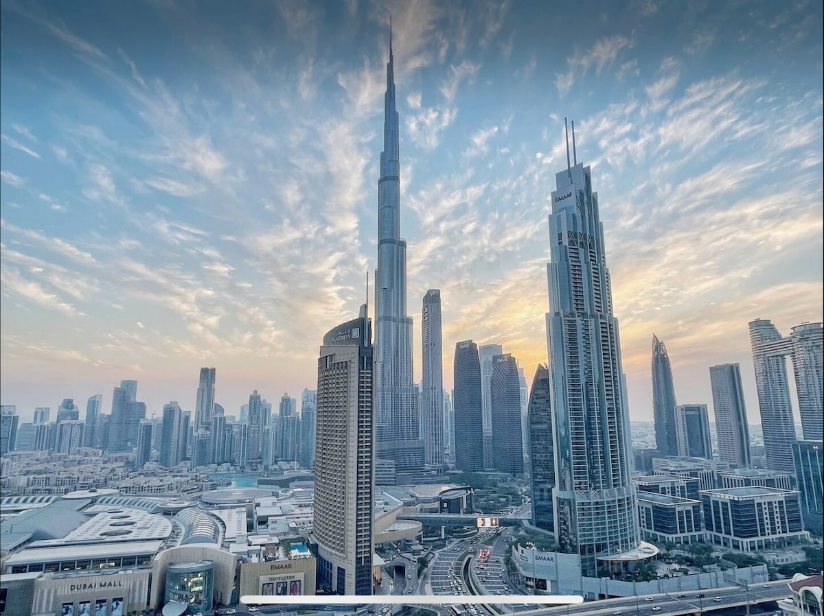 2 Bedroom Furnished Apartment with Burj Khalifa View | Downtown Views II 3